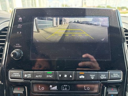 Used 2023 Honda Odyssey Touring image 21