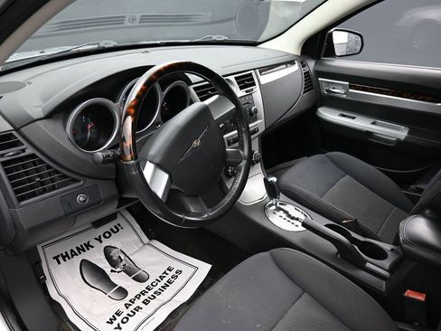 Used 2010 Chrysler Sebring Limited FWD image 11