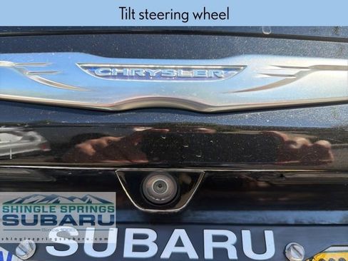 Used 2022 Chrysler Pacifica Touring-L image 37