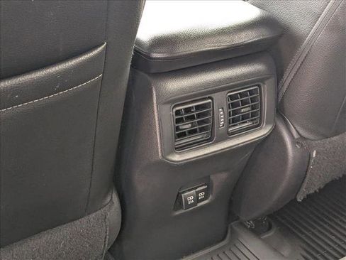 Used 2020 Toyota RAV4 XLE w/ All Weather Liner Package image 16