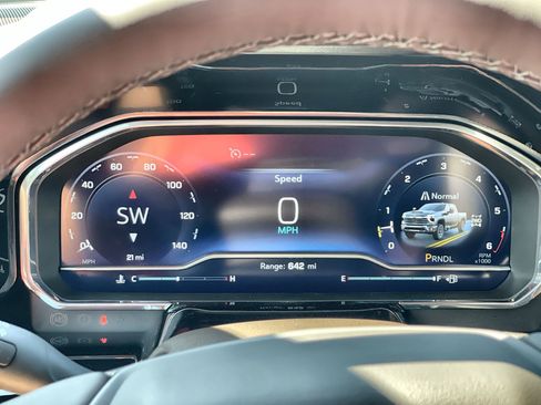 Certified 2024 Chevrolet Silverado 2500 LTZ w/ LTZ Convenience Package image 11