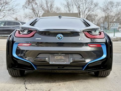 Used 2015 BMW i8 image 8