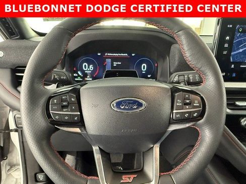 Used 2025 Ford Explorer ST RWD image 15