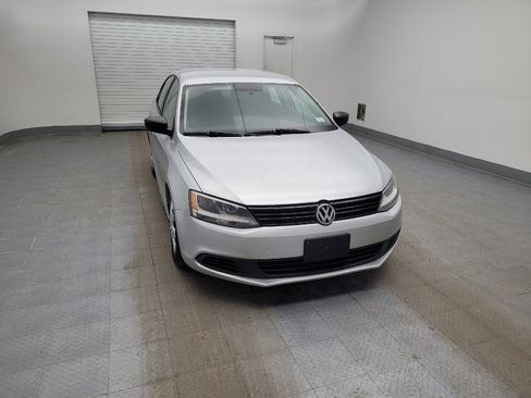 Used 2013 Volkswagen Jetta S image 14