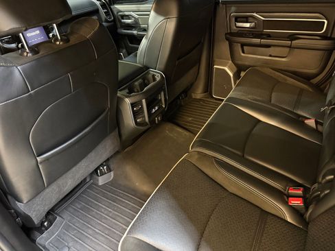 Used 2024 RAM 2500 Laramie w/ Night Edition image 39