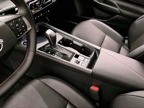 New 2026 Nissan Sentra SR w/ SR Premium Package FWD image 9