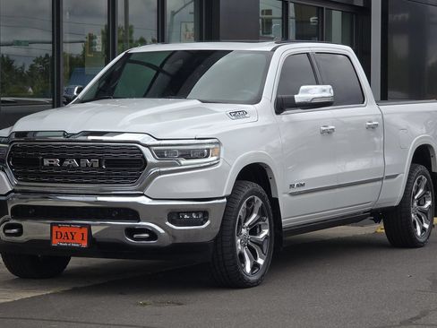 Used 2019 RAM 1500 Limited AWD/4WD image 10