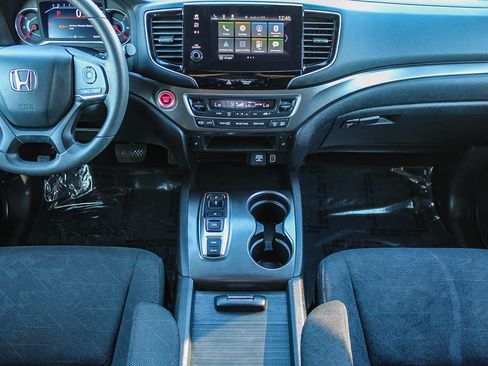 Certified 2022 Honda Pilot Sport image 13