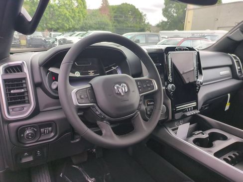 New 2026 RAM 1500 Big Horn AWD/4WD image 13