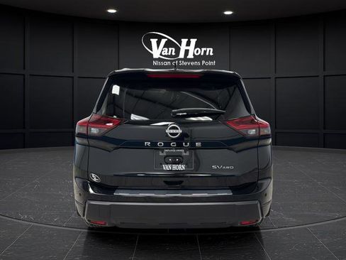 Used 2024 Nissan Rogue SV w/ SV Premium Package AWD/4WD image 6