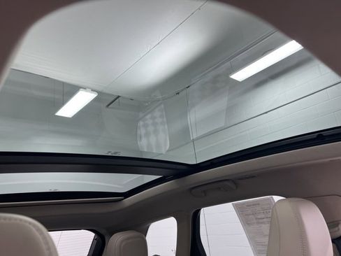 Certified 2025 Lincoln Corsair Reserve w/ Equipment Group 202A image 27