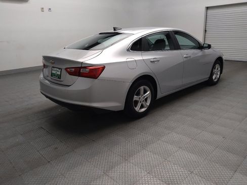 Used 2020 Chevrolet Malibu LS FWD image 9