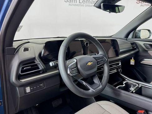 New 2026 Chevrolet Traverse LT w/ Driver Confidence Package image 11
