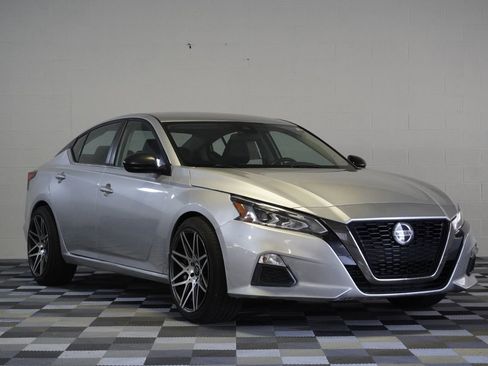 Used 2020 Nissan Altima 2.5 SR image 8