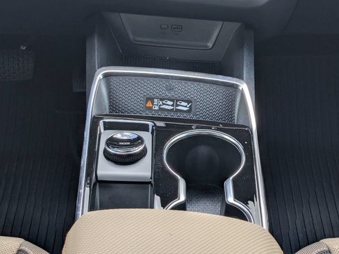 Used 2026 Chevrolet Equinox ACTIV w/ Convenience Package III AWD/4WD image 24