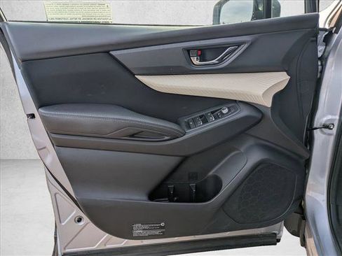 Used 2022 Subaru Ascent Premium w/ Convenience Package image 11