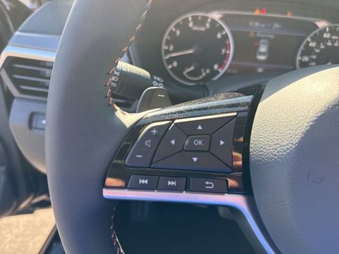 New 2025 Nissan Altima 2.5 SR image 13