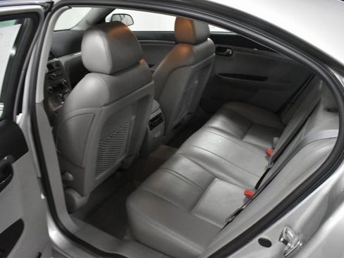 Used 2008 Saturn Aura XR w/ Premium Trim Package image 15