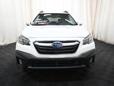 Used 2022 Subaru Outback Premium AWD/4WD image 2