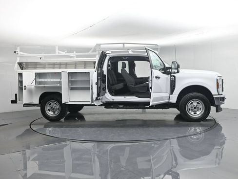 New 2026 Ford F350 XL w/ FX4 Off-Road Package AWD/4WD image 40