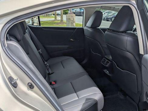 Certified 2025 Lexus ES 350 w/ Premium Package FWD image 12