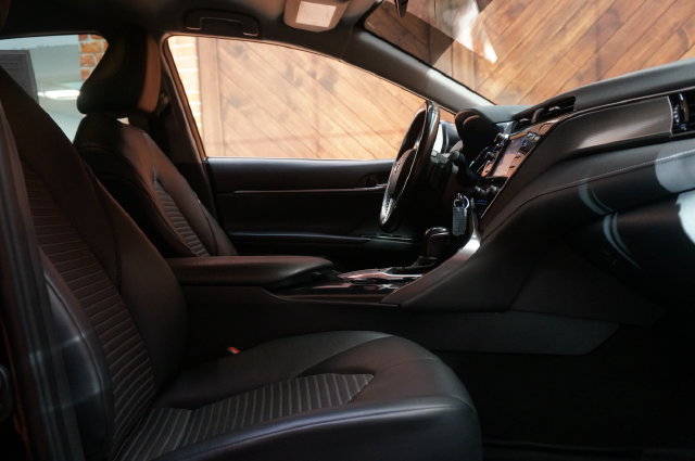 Used 2020 Toyota Camry SE FWD image 44