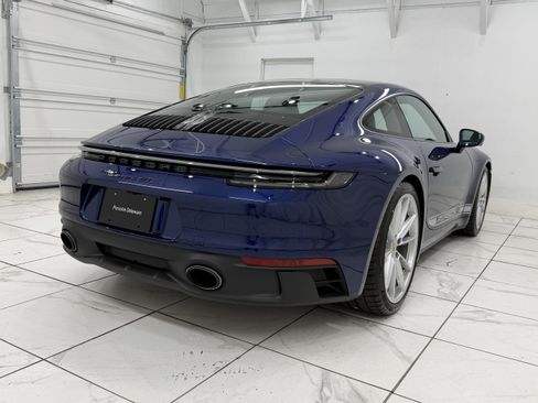 Used 2024 Porsche 911 Carrera GTS RWD image 12