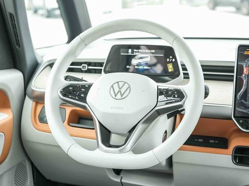New 2025 Volkswagen ID. Buzz 1st Edition AWD/4WD image 31