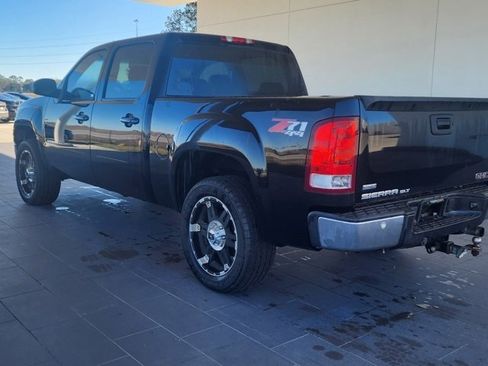 Used 2011 GMC Sierra 1500 SLT w/ SLT Convenience Package image 8