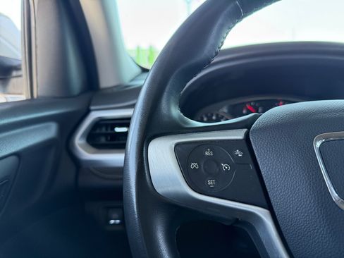 Used 2023 GMC Acadia SLT AWD/4WD image 19