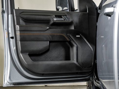 Used 2024 GMC Sierra 2500 AT4 w/ AT4 Premium Plus Package image 35