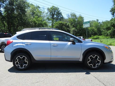 Used 2015 Subaru Crosstrek 2.0i Premium AWD/4WD image 4