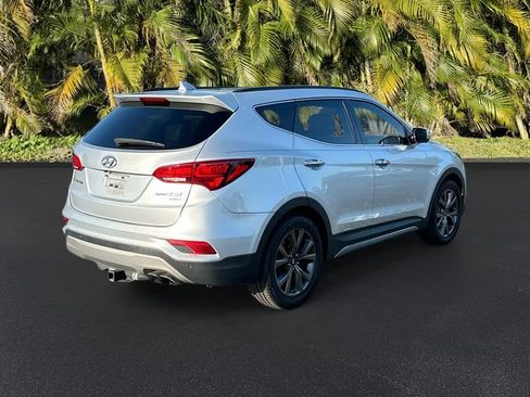 Used 2017 Hyundai Santa Fe Sport image 5