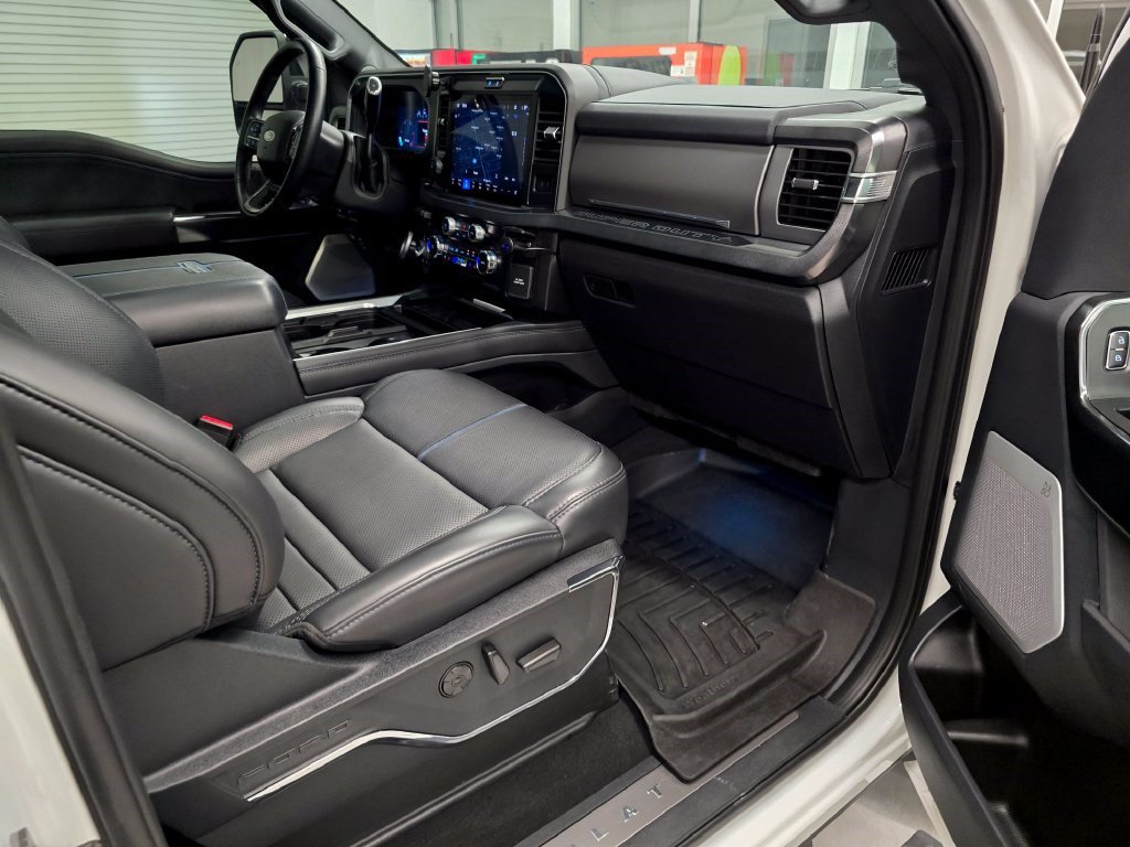 Used 2025 Ford F350 Platinum w/ FX4 Off-Road Package AWD/4WD image 39
