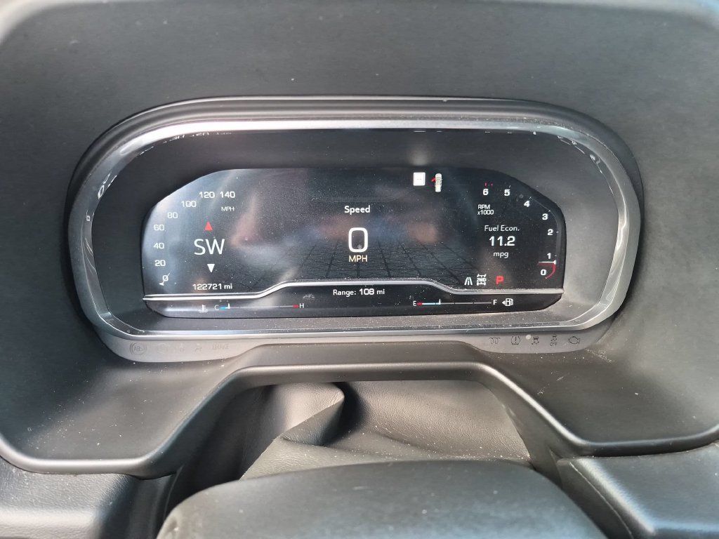 Used 2022 GMC Yukon SLE w/ Gmc Pro Safety Plus Package AWD/4WD image 17