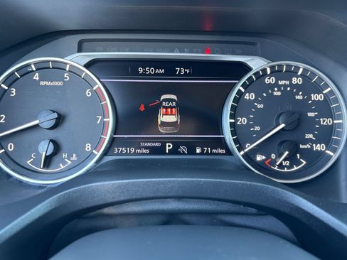 Used 2025 Nissan Rogue SV FWD image 42