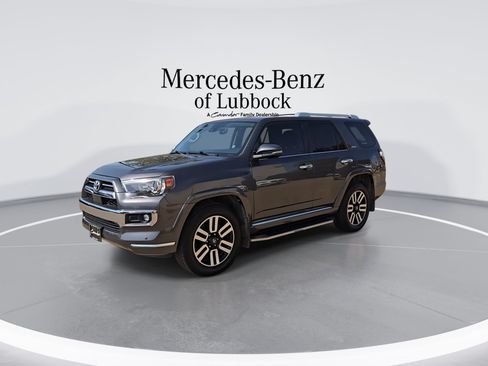 Used 2021 Toyota 4Runner Limited AWD/4WD image 4