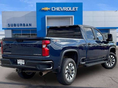 Used 2022 Chevrolet Silverado 2500 Custom w/ Custom Value Package AWD/4WD image 2