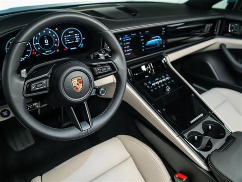 New 2026 Porsche Panamera image 4
