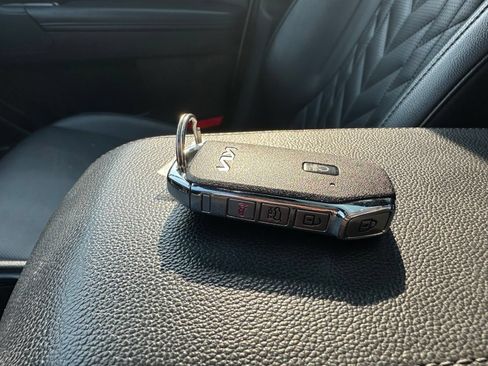 Used 2023 Kia Sportage X-Pro AWD/4WD image 6