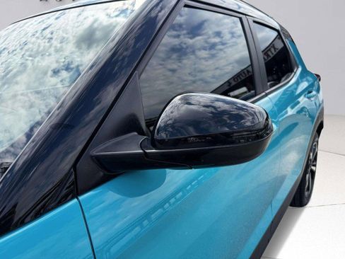 Used 2021 Chevrolet TrailBlazer RS w/ Sun and Liftgate Package image 13