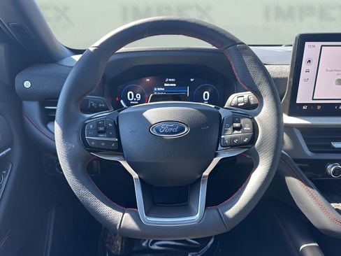Used 2025 Ford Explorer ST-Line w/ Premium Package image 16
