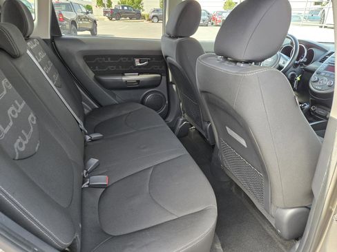 Used 2013 Kia Soul + image 25