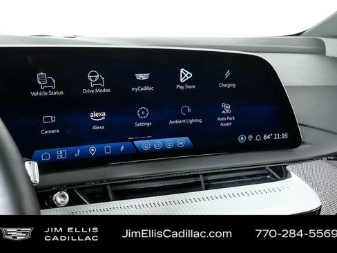 Used 2025 Cadillac Optiq Luxury 2 w/ LPO, Floor Liner Package AWD/4WD image 14