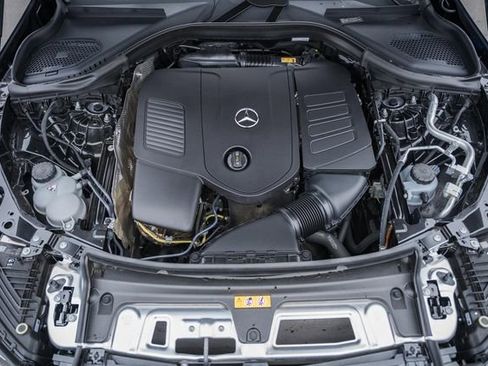 Certified 2025 Mercedes-Benz GLC 300 4MATIC image 20