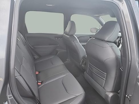 Used 2026 Subaru Forester Limited AWD/4WD image 14