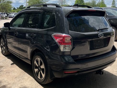 Used 2017 Subaru Forester 2.5i Limited w/ Popular Package #2 AWD/4WD image 5