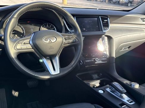 Certified 2023 INFINITI QX50 Luxe image 2