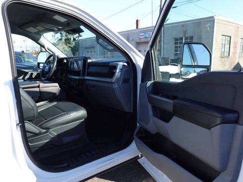 Used 2023 Ford F250 XLT AWD/4WD image 26
