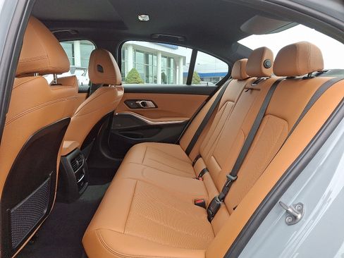 Used 2023 BMW 330e xDrive w/ M Sport Package image 10